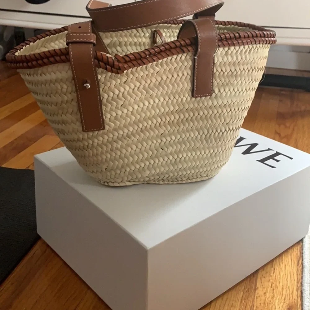 🌿 LOEWE Small Basket Bag – Palm Leaf & Tan Calfskin - Picture 3 of 3